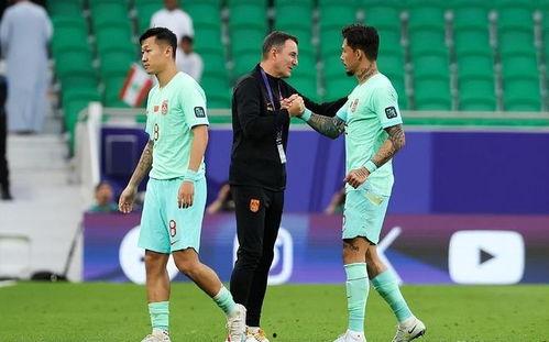 足坛记者爆料最新消息,巨星加盟，新赛季战局风云再起！